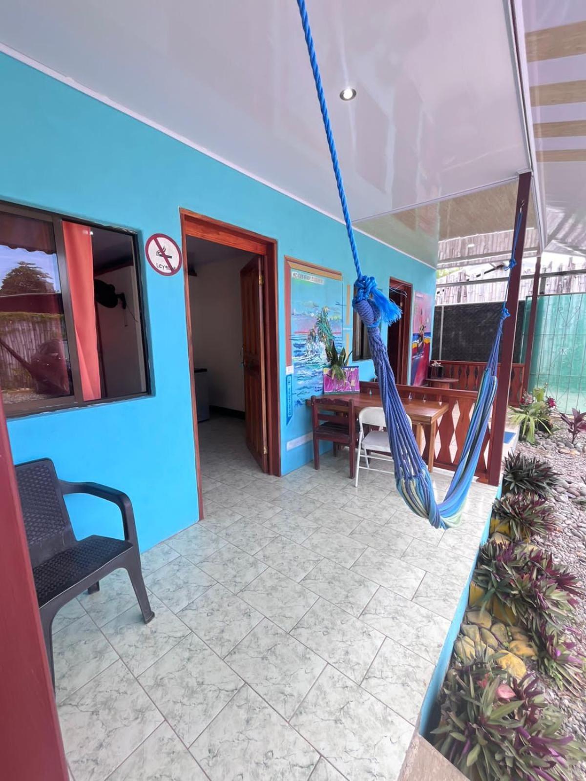 Готель Mar Caribe Pv Puerto Viejo de Talamanca Екстер'єр фото