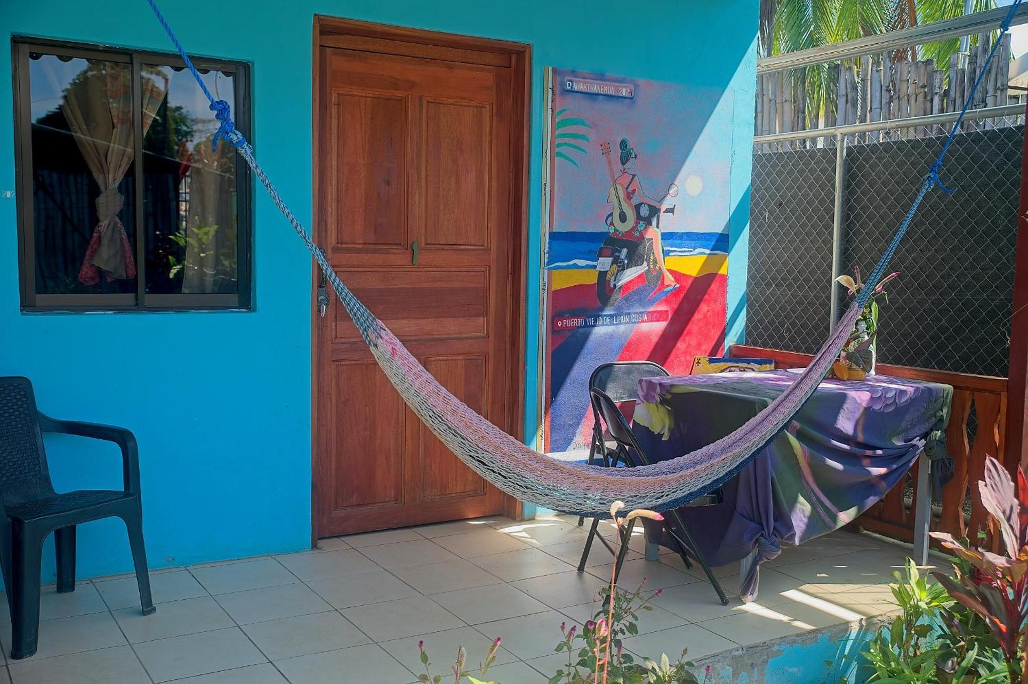 Готель Mar Caribe Pv Puerto Viejo de Talamanca Екстер'єр фото